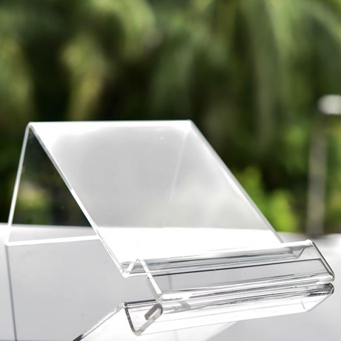 máy ảnh acrylic hiển thị đứng